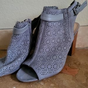 Open toe sandal